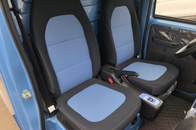 Used REACH MINI Truck 2023 140km Long Wheelbase Van Ambition Version