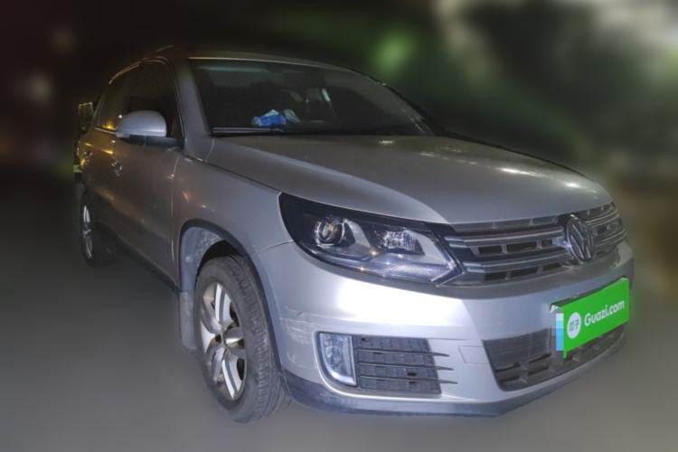 Used Volkswagen Tiguan 2013 1.8TSI Manual Two-Wheel Drive Trend Edition Front Right 45 Deg