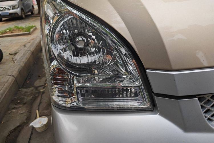 Used Wuling Rongguang EV 2022 Basic Passenger Bus Powered by Penghui Battery
