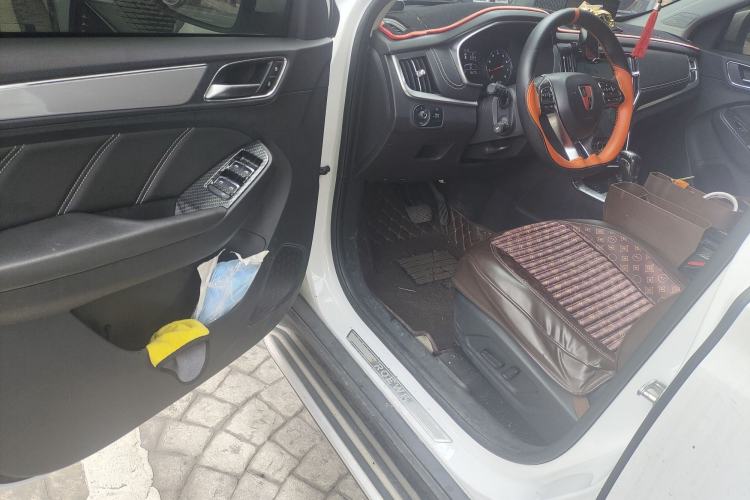 Used Roewe RX5 2019 20T Two-Wheel Drive Automatic 4G Connected Platinum Edition