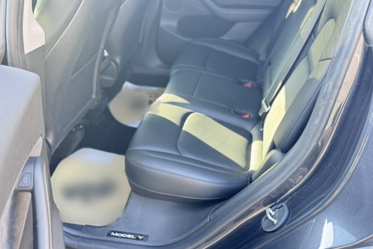 Used Tesla Model Y 2024 Rear-Wheel-Drive Version
