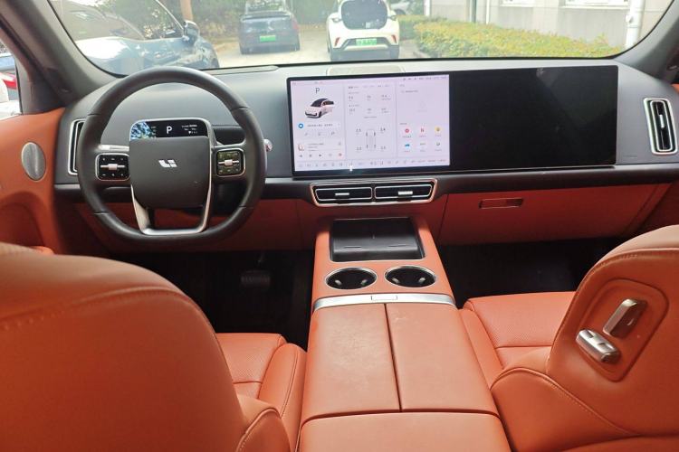 Used Li Auto L8 2023 Pro Model
