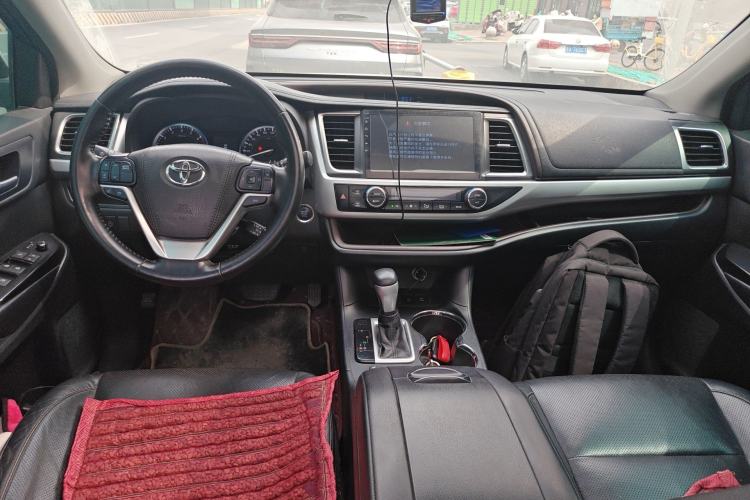 Used Toyota Highlander 2017 2.0T Four-Wheel Drive Luxury Edition 7 Seats Center Console