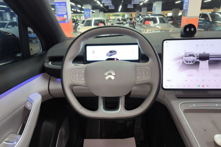 Used Nio EC6 2025 75 kWh Steering Wheel