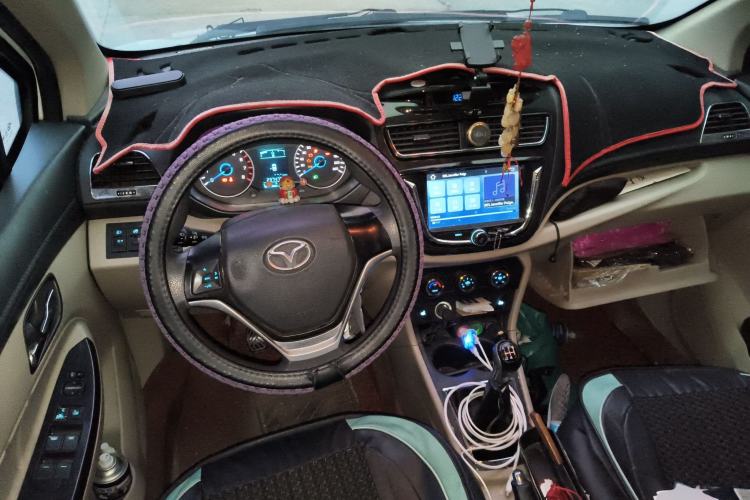 Used FAW Yingzhi 737 2015 1.5L Manual Deluxe Navigation Version Steering Wheel