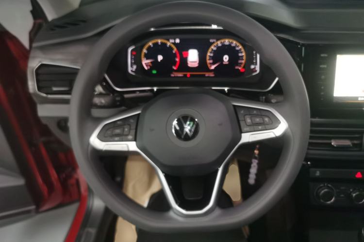 Used Volkswagen Tacqua 2020 1.5L Automatic Yue
