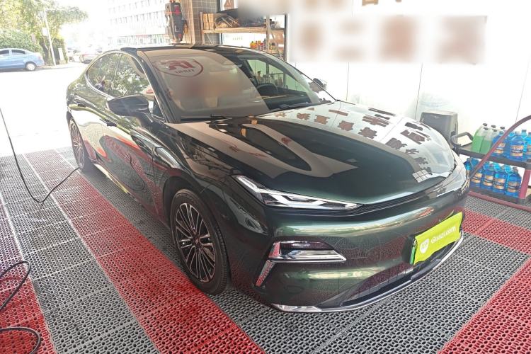 Used Geely Galaxy 8 2025 130km EM-i Deluxe Edition Exterior 1