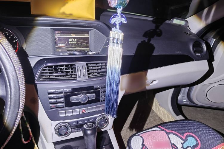 Used Mercedes-Benz C-Class 2010 C 180K Classic model
