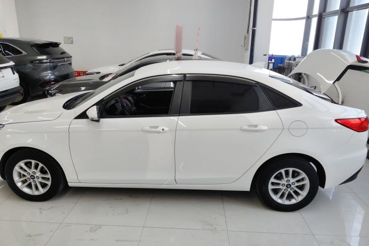 Used Ford Escort 2019 Revised 1.5L Automatic ZhiXiang Version (Tire Pressure Monitoring) China VI Standard
