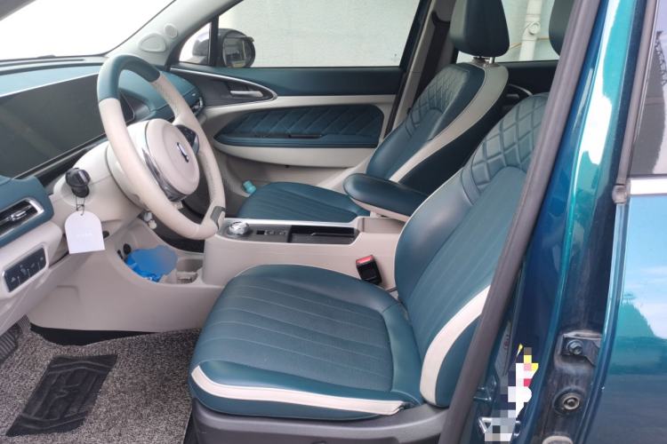 Used ORA Good Cat 2022 400km Standard Range Premium Version Lithium-Ion Battery Left Front Seat