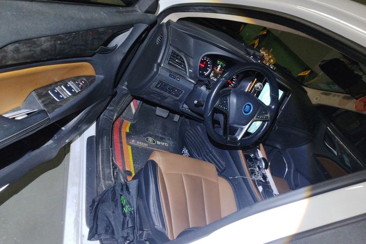 Used BYD Qin New Energy 2017 1.5T Luxury Model