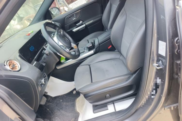 Used Mercedes-Benz EQA 2022 EQA 300 4MATIC Launch Edition Left Front Seat