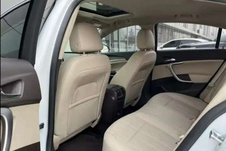 Used Buick Regal 2015 1.6T Fashion Tech Model
