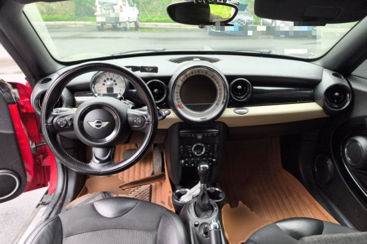 Used MINI Coupe 2012 1.6L COOPER Center Console