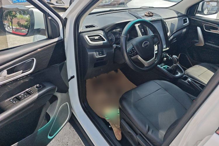 Used SWM X7 2016 1.8L Manual Comfort Version 7 Seats
