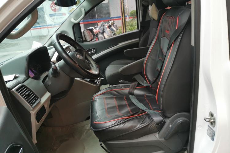 Used JAC Refine M4 2016 2.0L Manual Comfort Edition