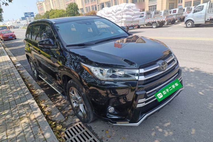 Used Toyota Highlander 2018 2.0T Four-Wheel Drive Luxury Edition 7 Seats China V Emission Standard