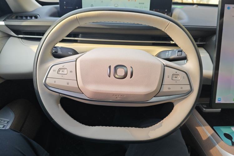 Used CHANGAN NEVO A05 2024 Truly Delicious Version 145 Beyond-Excellent Type Steering Wheel
