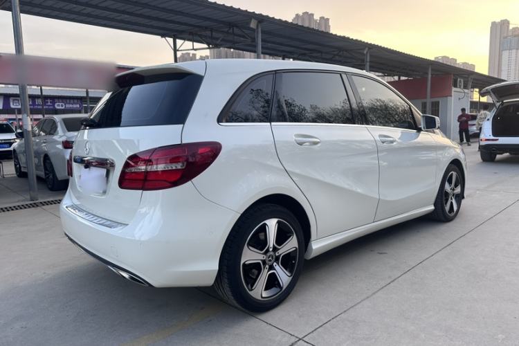 Used Mercedes-Benz B-Class 2018 B 200 Fashion Model