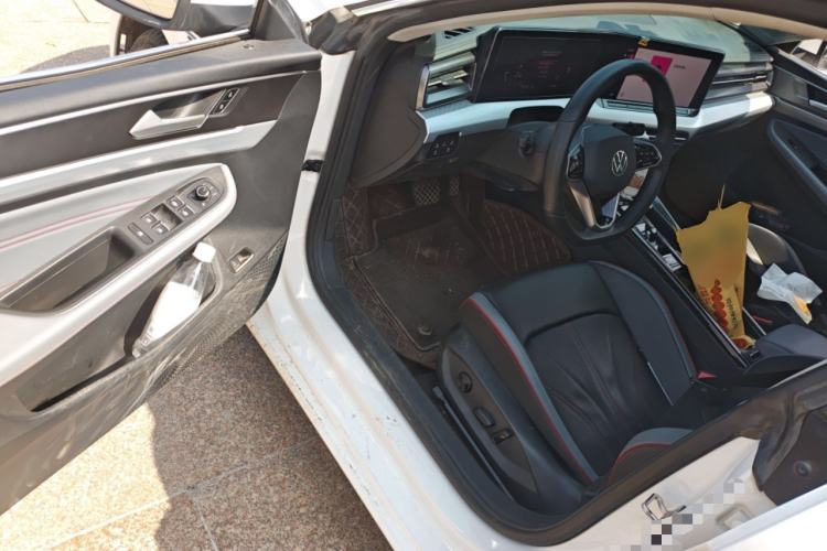 Used Volkswagen Lamando 2022 Lavida L 280TSI DSG Cool & Spicy Edition Driver Seat