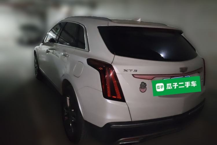 Used Cadillac XT5 2020 28T Luxury Version Rear Left 45 Deg