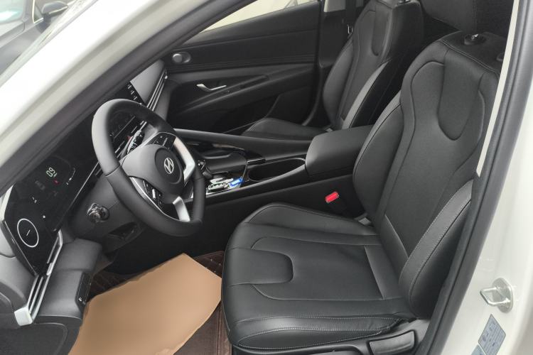 Used Hyundai Elantra 2023 1.5L CVT GLX Elite Edition Left Front Seat