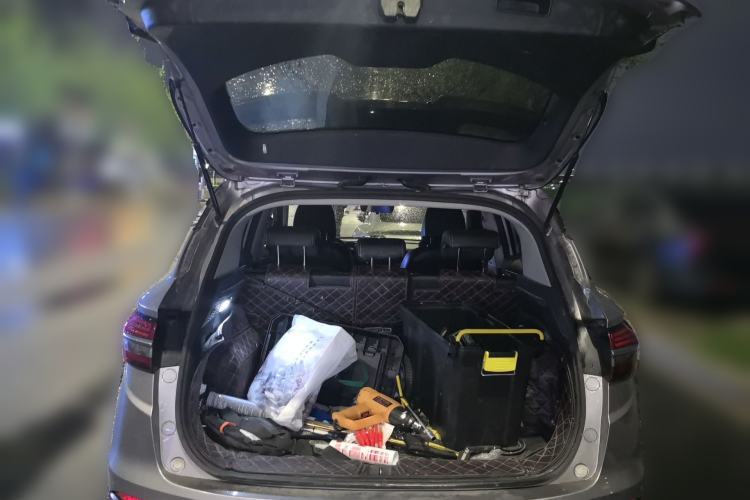 Used Geely Auto Coolray 2019 260T DCT Knight China VI Standard Trunk