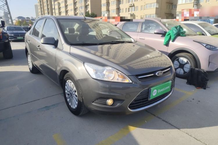 Used Ford Focus 2013 Sedan Classic 1.8L Automatic Fashion Edition