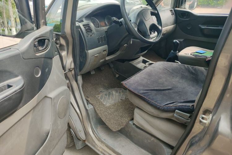 Used FORTHING Lingzhi 2014 M3 1.6L 7-seater Standard Model
