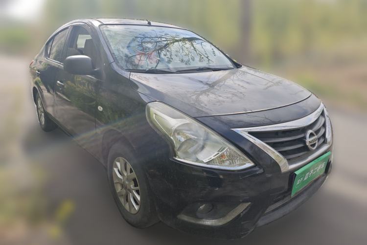 Used Nissan Sunny 2014 1.5XE Manual Comfort Edition Front Right 45 Deg