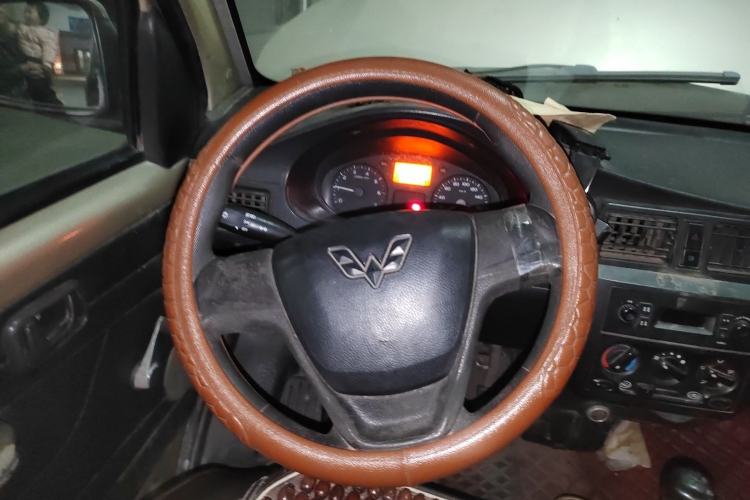 Used Wuling Rongguang 2012 1.5L Extended Basic Version Steering Wheel
