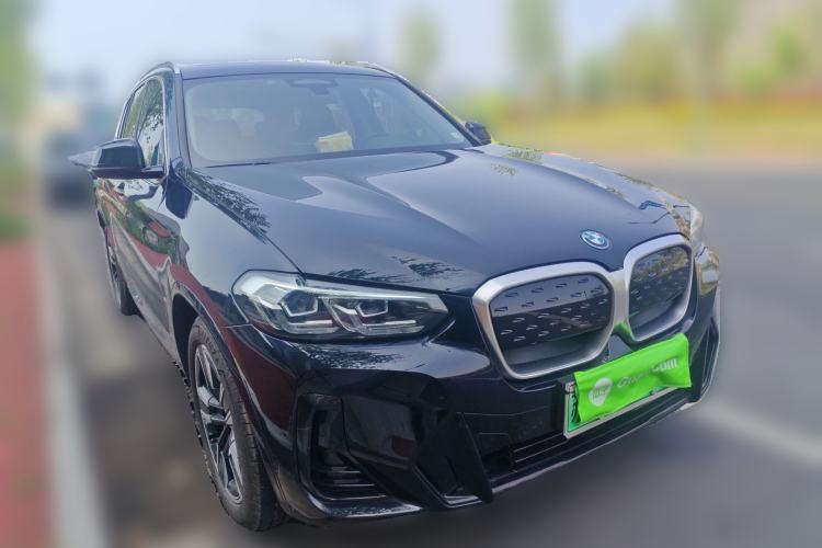 Used BMW iX3 2022 Updated Leading Version Front Right 45 Deg