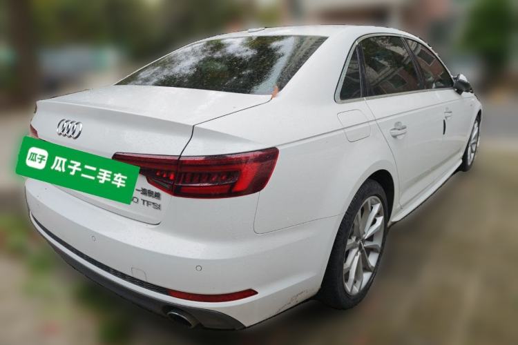 Used Audi A4L 2018 30th Anniversary Edition 40 TFSI Fashion Model Rear Right 45 Deg