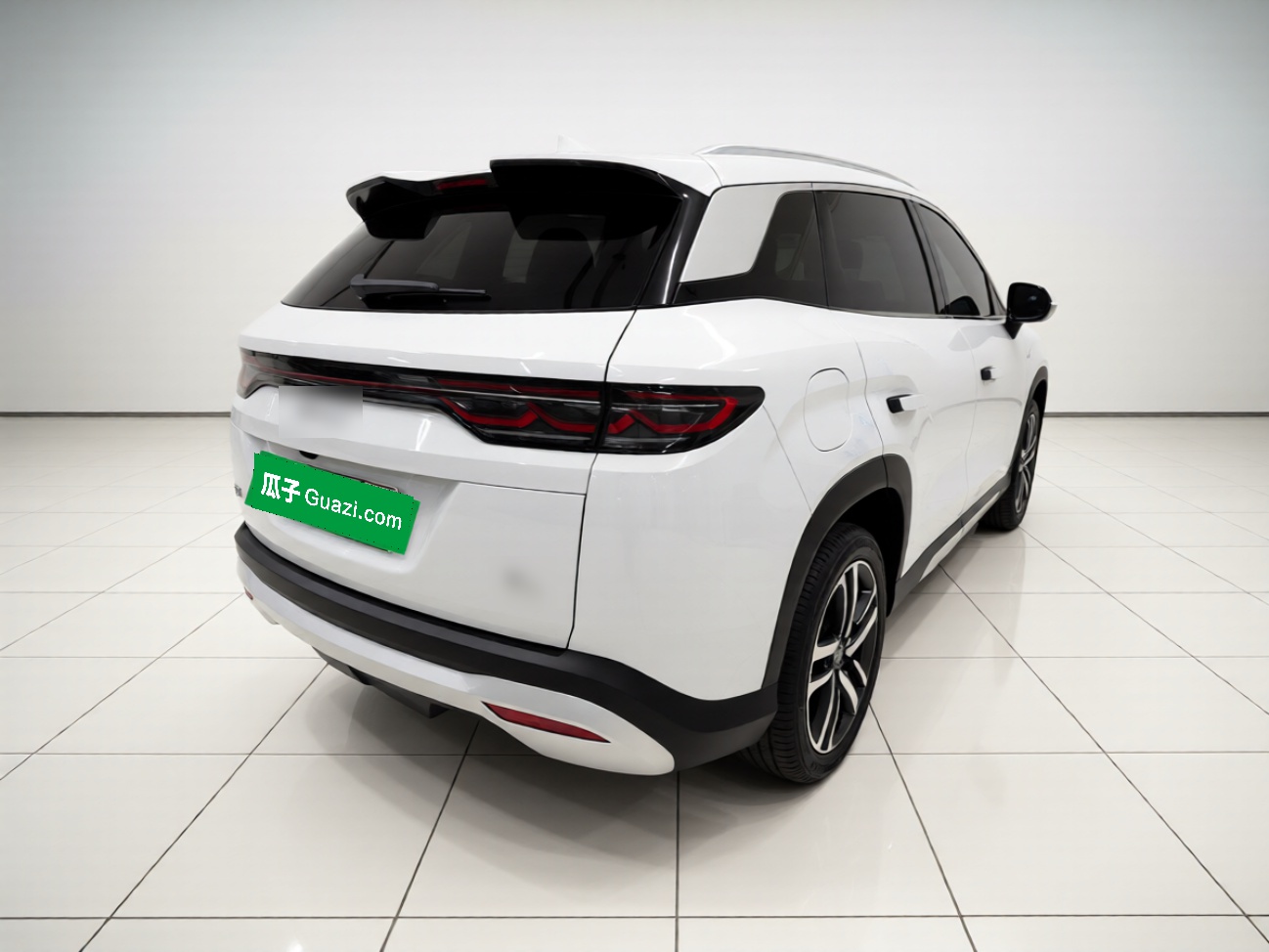 BYD Song L DM-i 2024 112 km Leading Edition — снимка 6