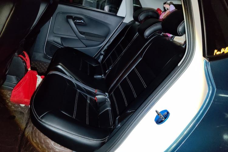 Used Volkswagen Polo 2016 1.6L Automatic Comfort Model
