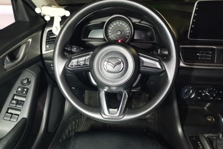 Used Mazda 3 Axela 2017 Sedan 1.5L Automatic Comfort Model Emission Standard China V Steering Wheel