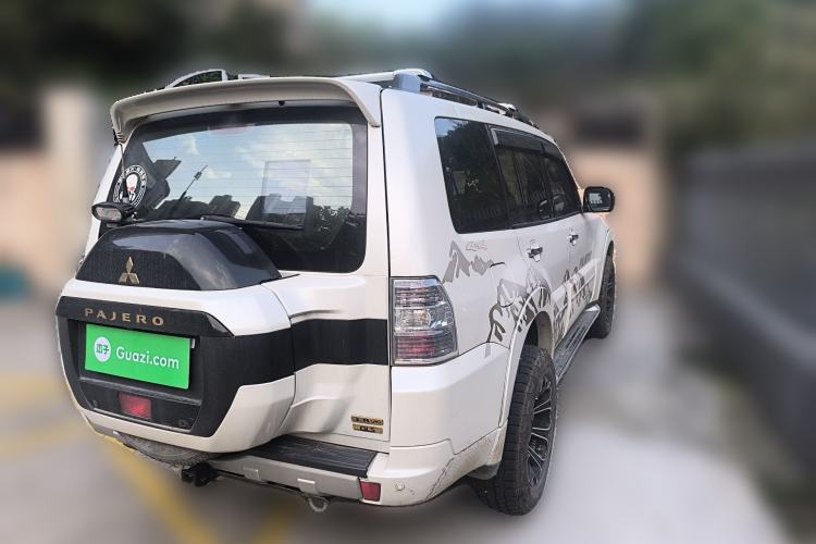 Used Mitsubishi Pajero 