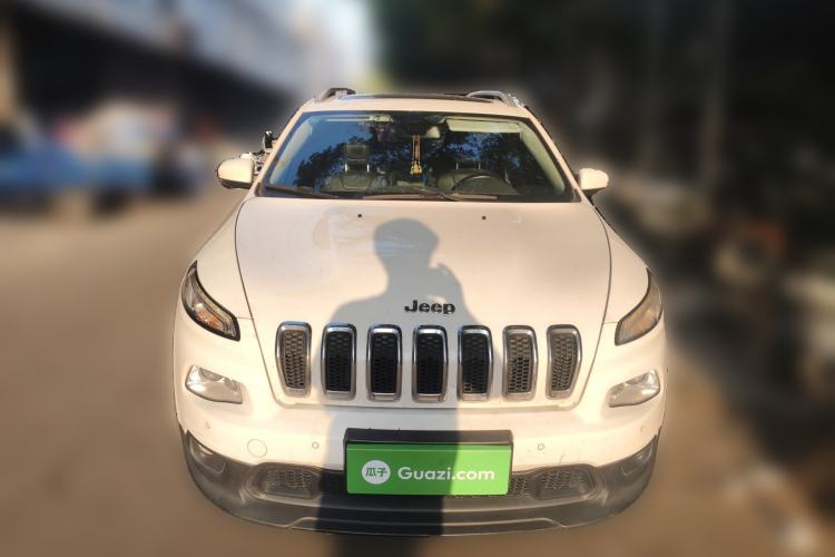Used Jeep Cherokee 2016 2.0L Superior Edition