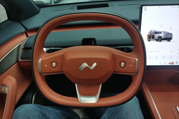 Used ONVO L60 2024 60 kWh Rear-Drive Version