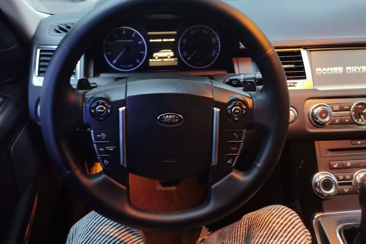 Used Land Rover Range Sport 2010 5.0 SC V8 HSE
