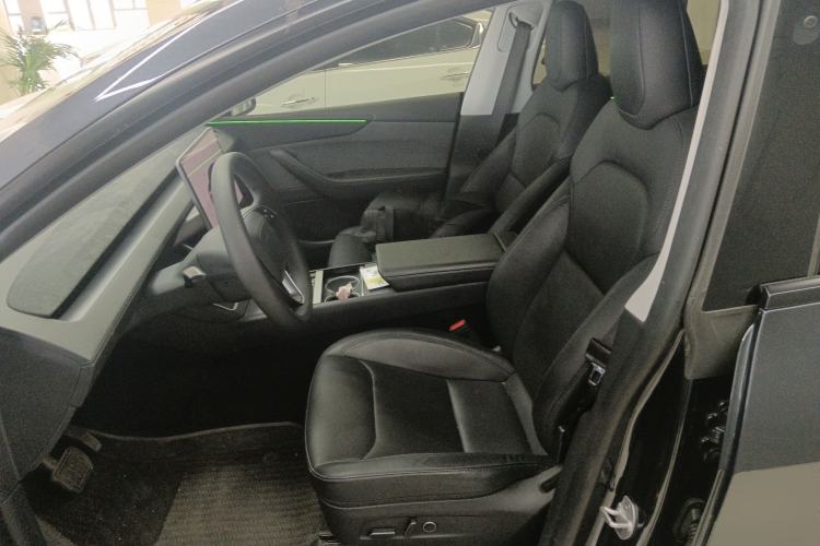 Used Tesla Model Y 2025 Rear-Wheel Drive First Edition