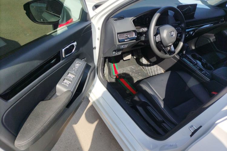 Used Honda Civic 2022 240TURBO CVT Dynamic Edition Driver Seat