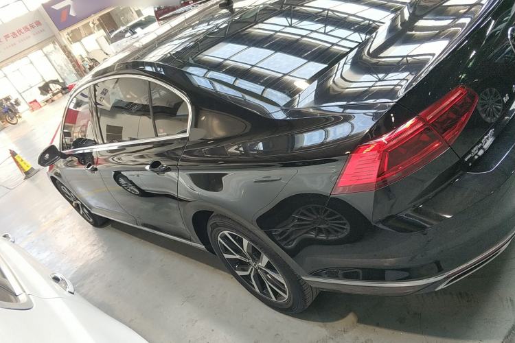 Used Volkswagen Magotan 2020 330TSI DSG Leading Model
