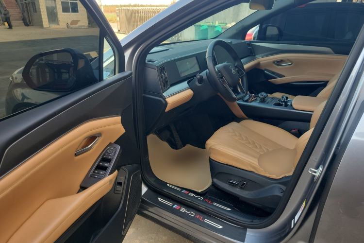 Used BYD Song L DM-i 2024 112 km Beyond Edition Driver Seat