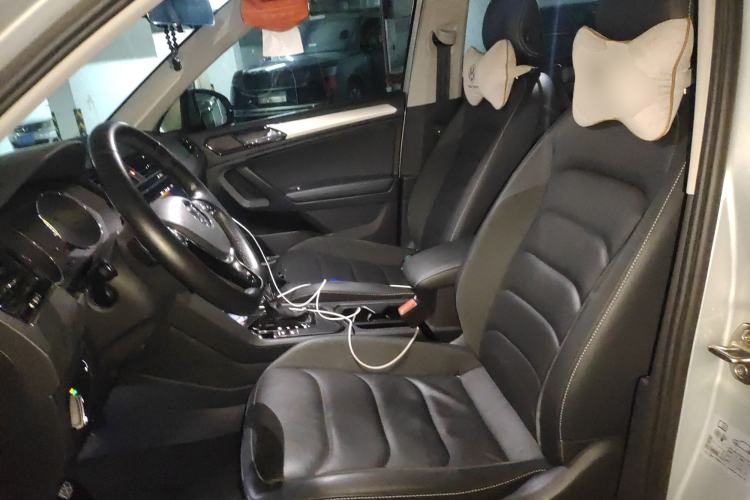 Used Volkswagen Tiguan L 2019 Updated Version 330TSI Automatic Two-Wheel Drive Panoramic Comfort Edition China VI Standard
