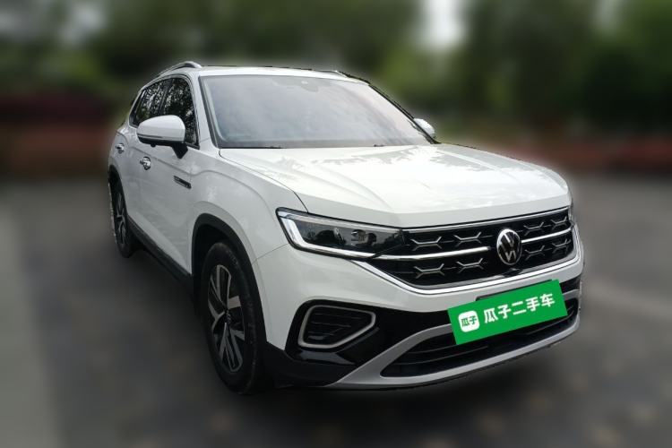 Used Volkswagen Tayron 2023 330TSI Two-Wheel-Drive Luxury Plus Advanced Version Front Right 45 Deg