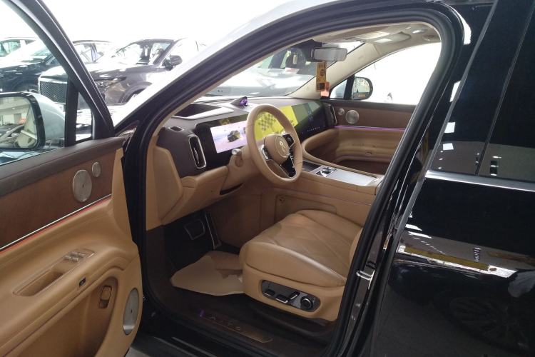 Used Hima AITO M9 2025 Extended-Range Ultra Version 52 kWh 6-Seater Left Front Seat