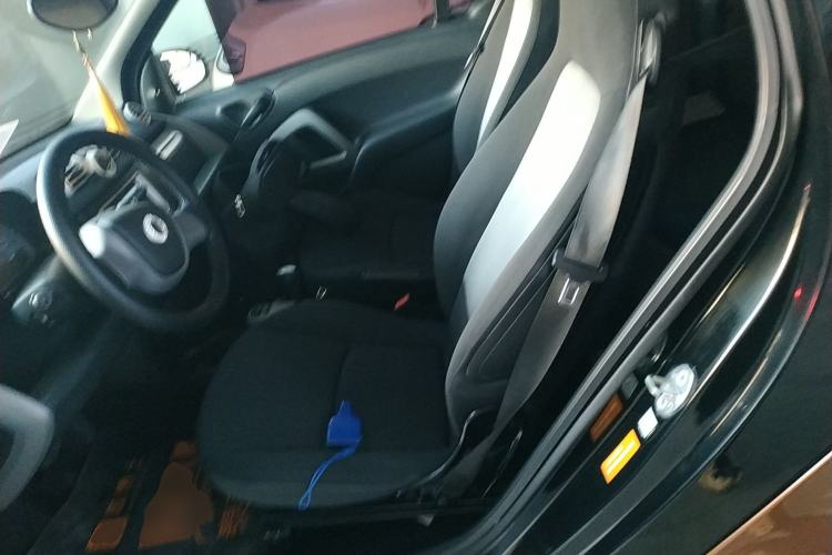 Used smart fortwo 2015 1.0 MHD New Year Special Edition
