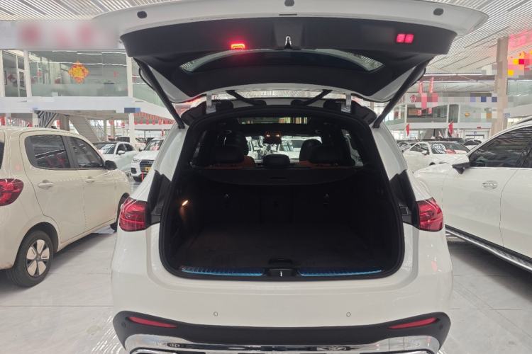 Used Mercedes-Benz GLC 2023 GLC 260 L 4MATIC Luxury Model 5 Seats