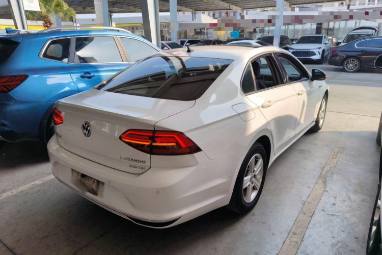 Used Volkswagen Lamando 2019 230TSI DSG Fashion Edition China VI
